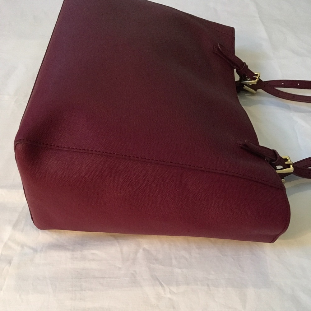TORY BURCH Large York Tote Burgundy - Picture 3 of 15